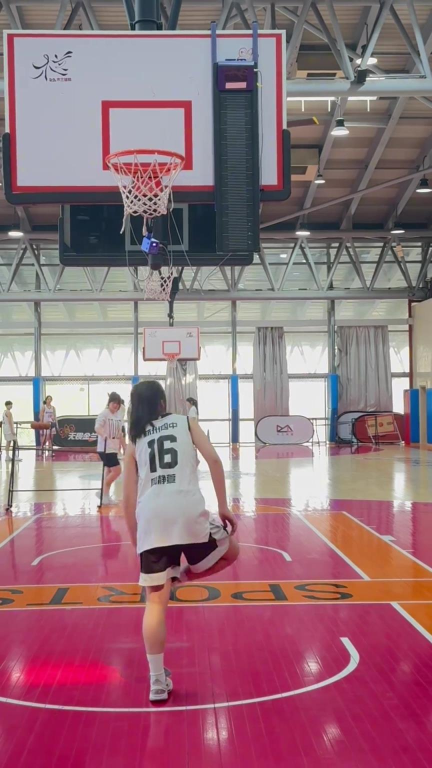 所以，你能摸高多少？