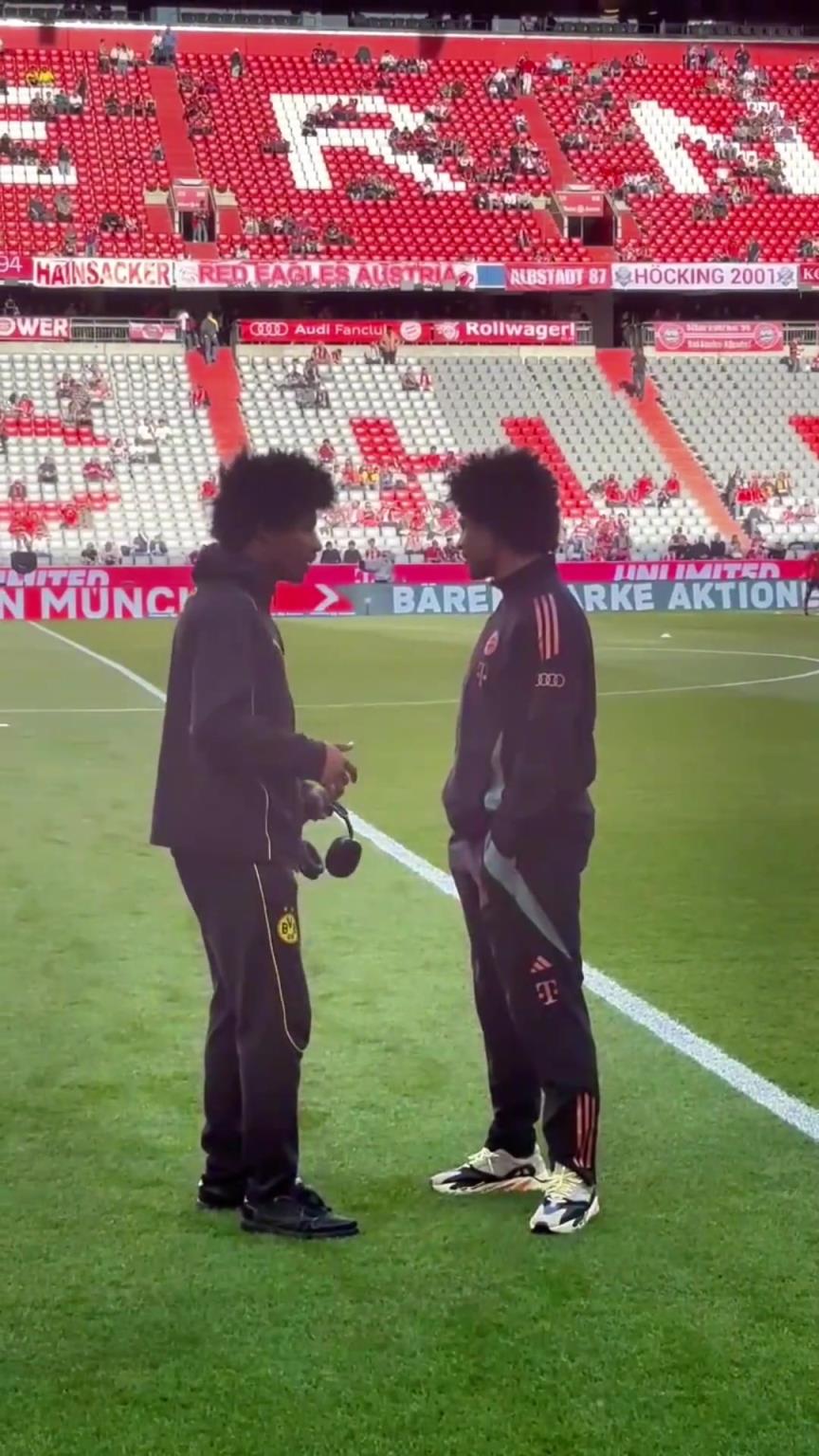 一模一樣的蓬蓬頭！一時分不清阿德耶米和格納布里了！