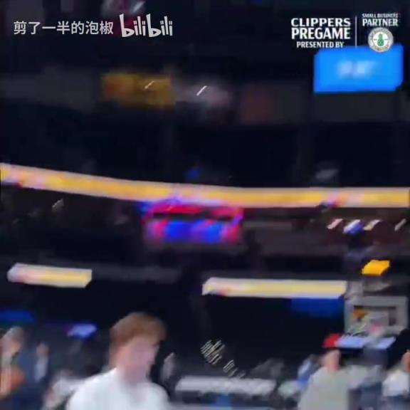 寶藏球員！你覺得小瓊斯能延續(xù)去年季后賽的亮眼表現(xiàn)嗎？